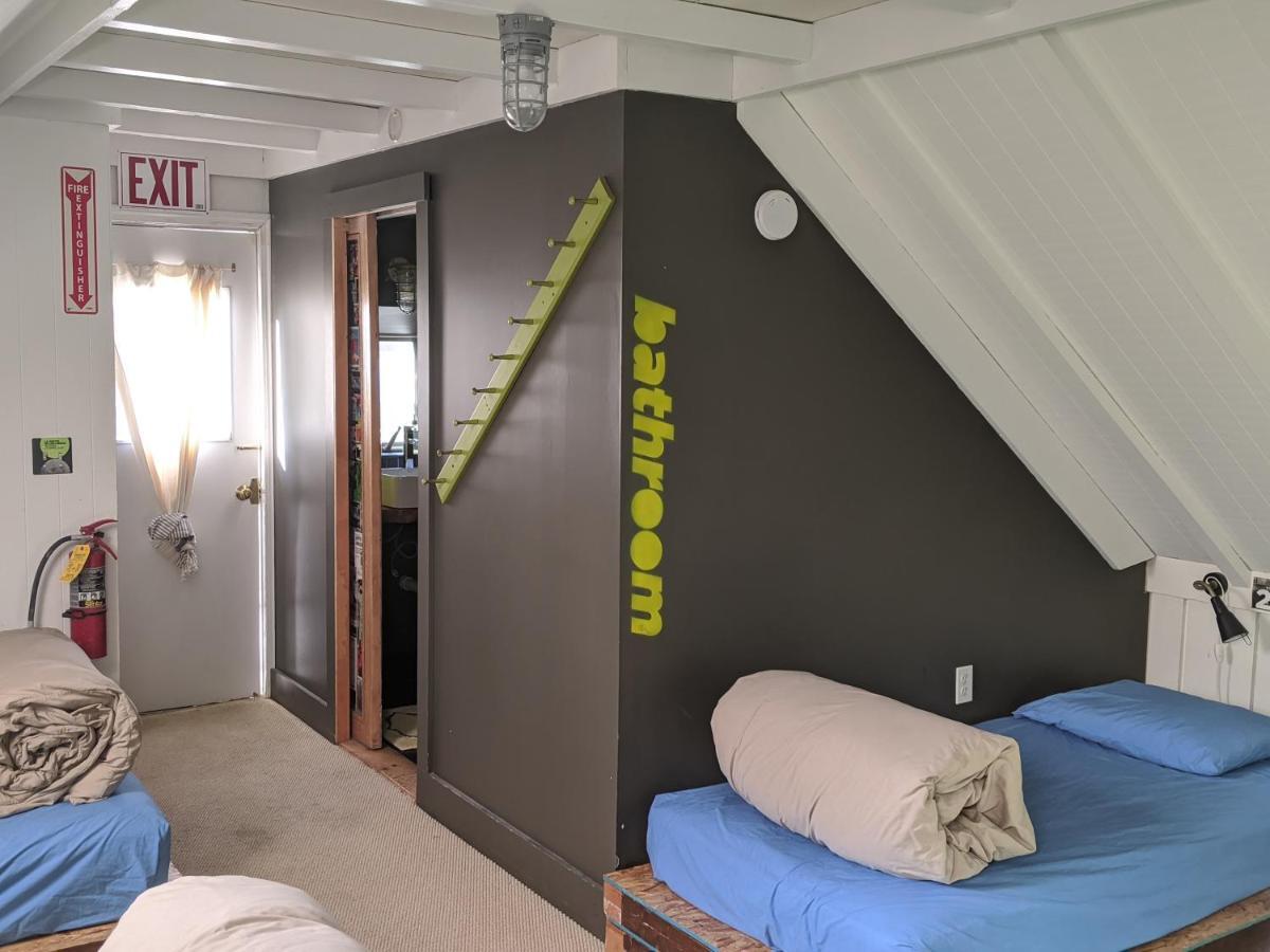 Hostel Tevere Warren Екстериор снимка